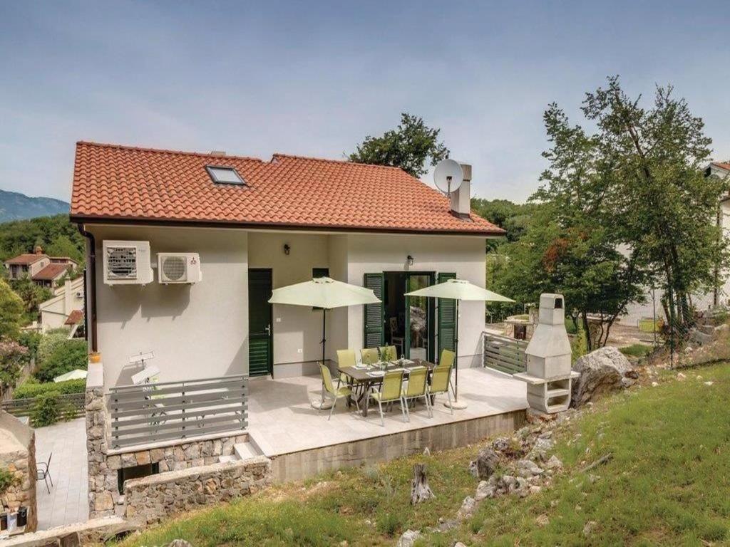 Apartments Grzic Porozina Экстерьер фото
