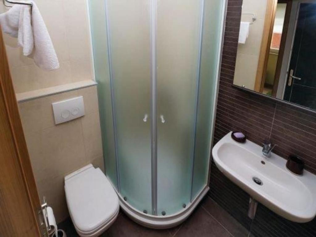Apartments Grzic Porozina Экстерьер фото