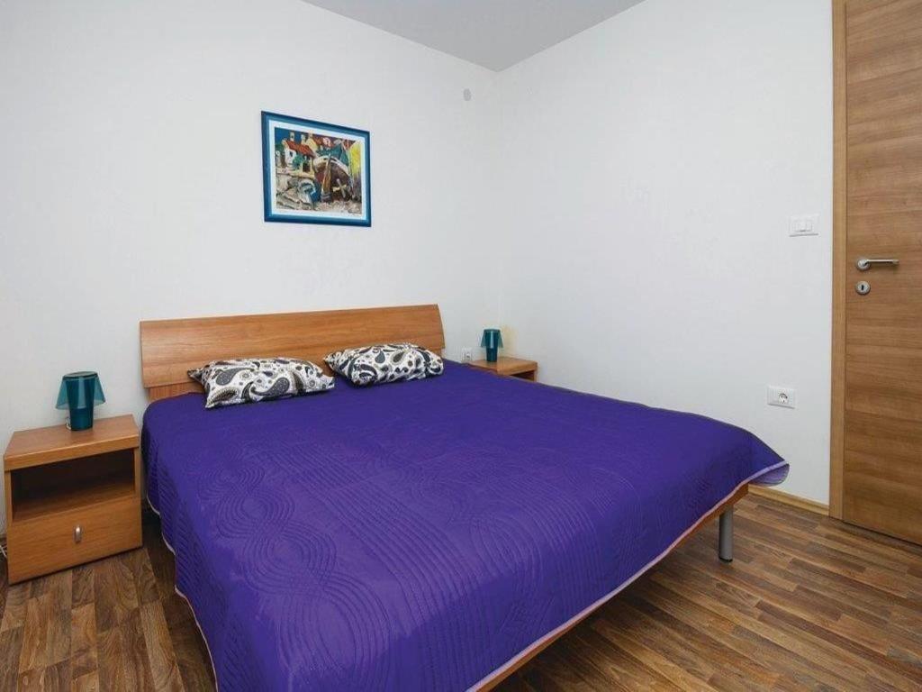 Apartments Grzic Porozina Экстерьер фото